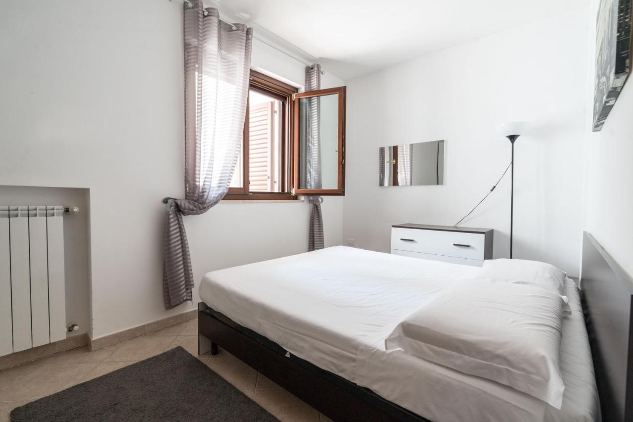 Happy Bari Apartment Bagian luar foto