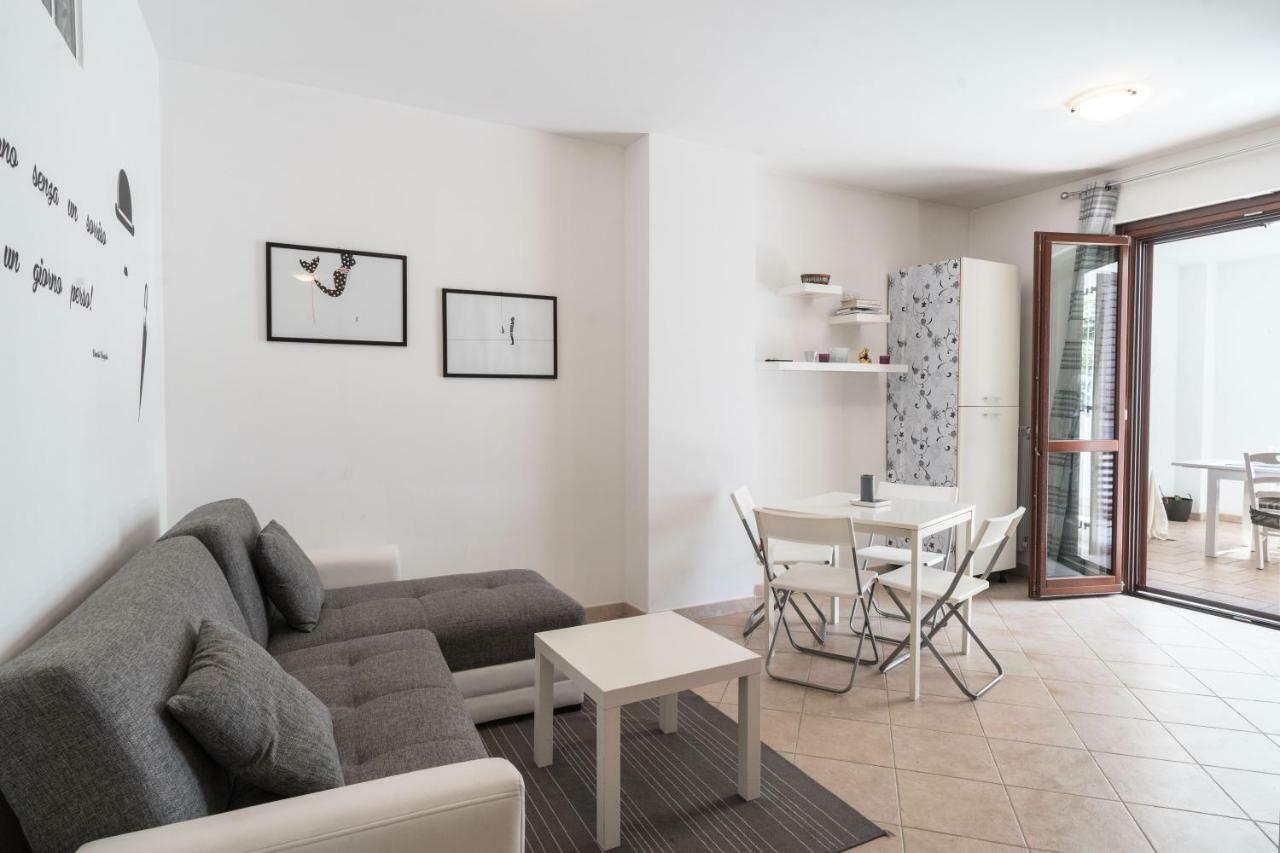Happy Bari Apartment Bagian luar foto